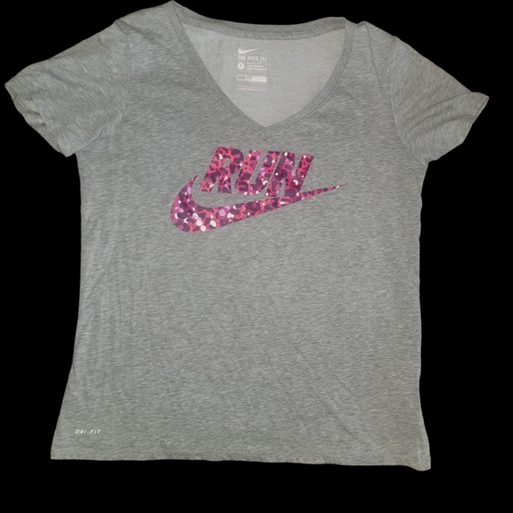 Nike Tops - Nike Dry Fit Tee